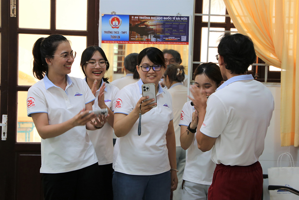 FUJINET TIẾP TỤC HÀNH TRÌNH VÌ GIÁO DỤC TẠI XÃ ĐẢO THẠNH AN