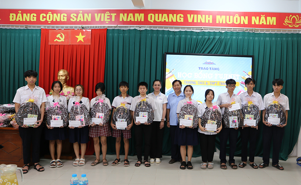 FUJINET TIẾP TỤC HÀNH TRÌNH VÌ GIÁO DỤC TẠI XÃ ĐẢO THẠNH AN