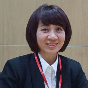 Chị Nguyễn Tuyết Vân cựu sinh viên trường Đại Học Khoa Học Xã Hội và Nhân Văn TPHCM.